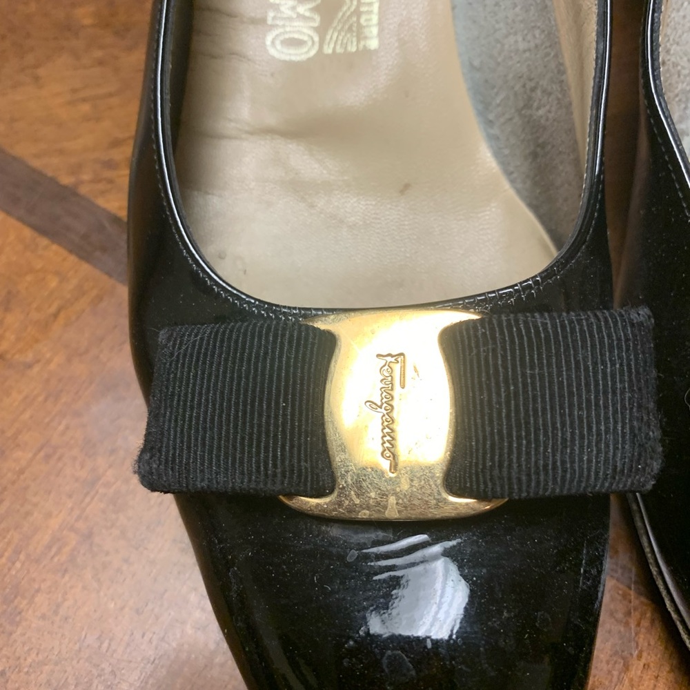 Ferragamo flats 7.5 - Picture 2 of 13